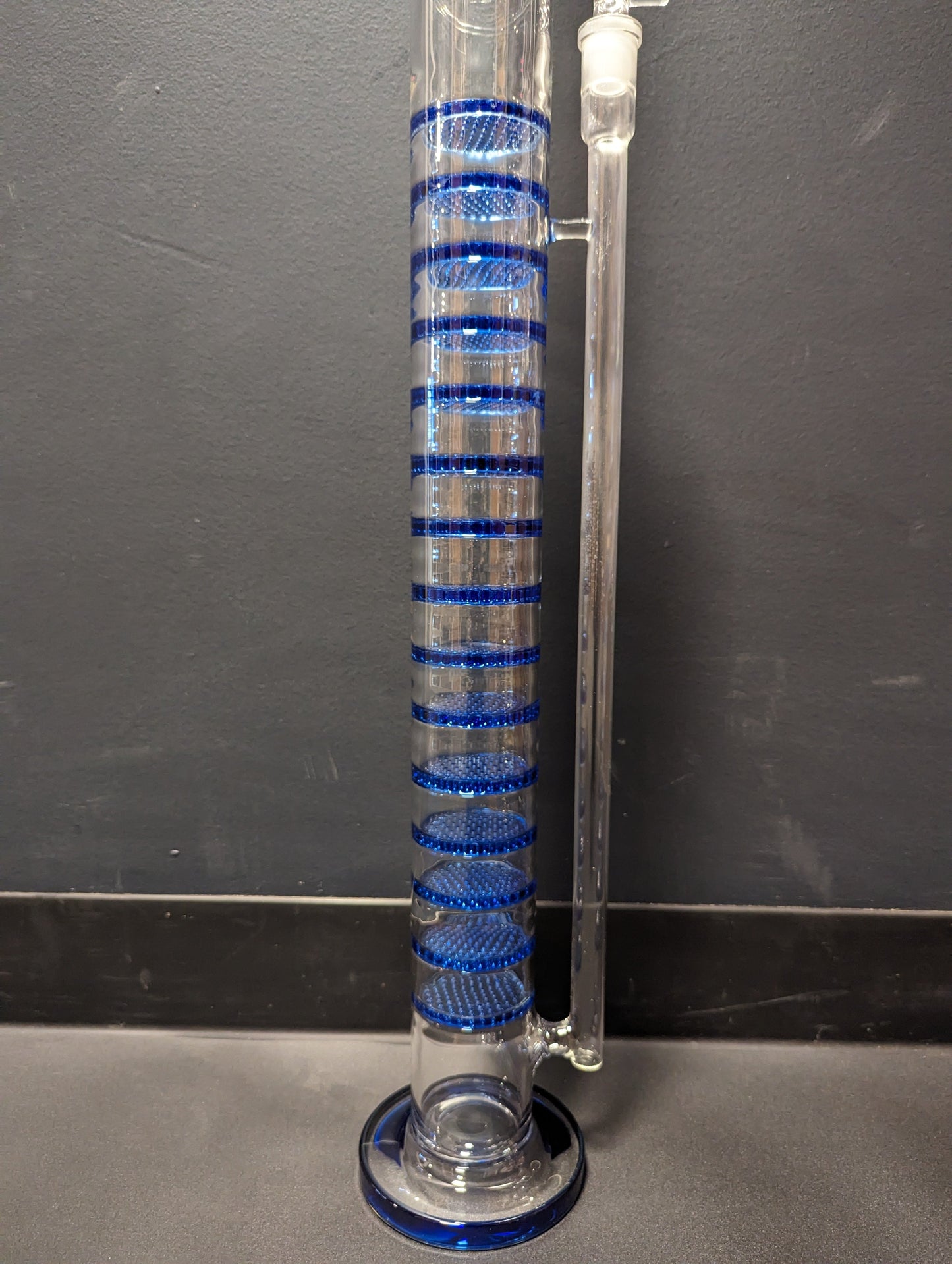 42" Tall Straight Tube w/ 15 Honeycomb Percs