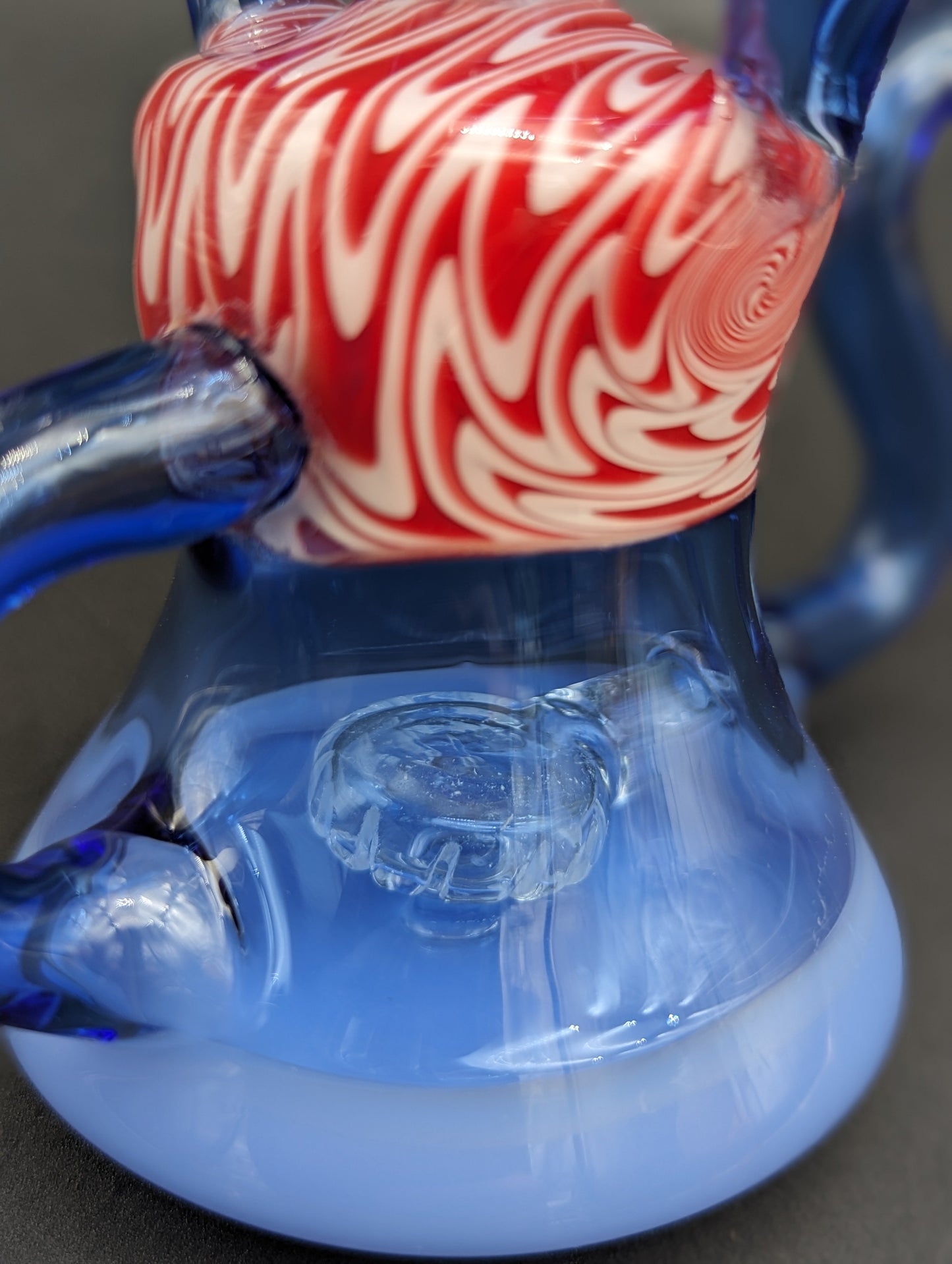 8.5" Peppermint Swirl Recycler Bong