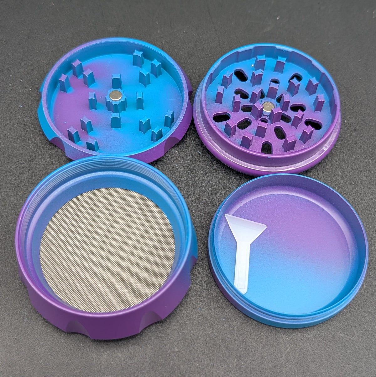 Dual Color Gripped Grinder 63mm-Avernic Smoke Shop