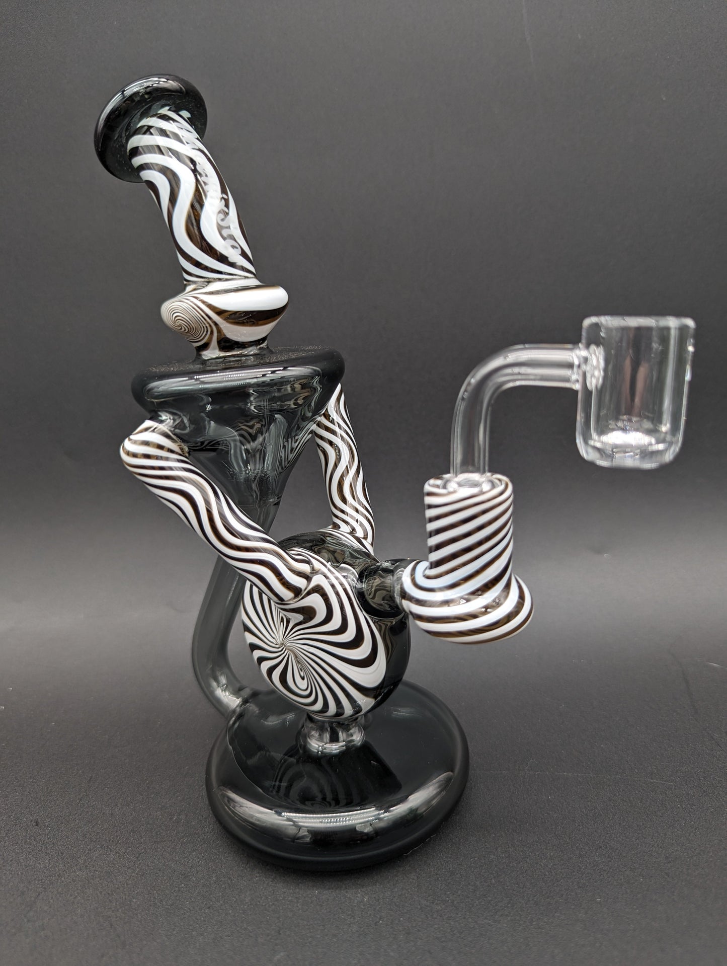 Peppermint Swirl 8" Recycler Dab Rig