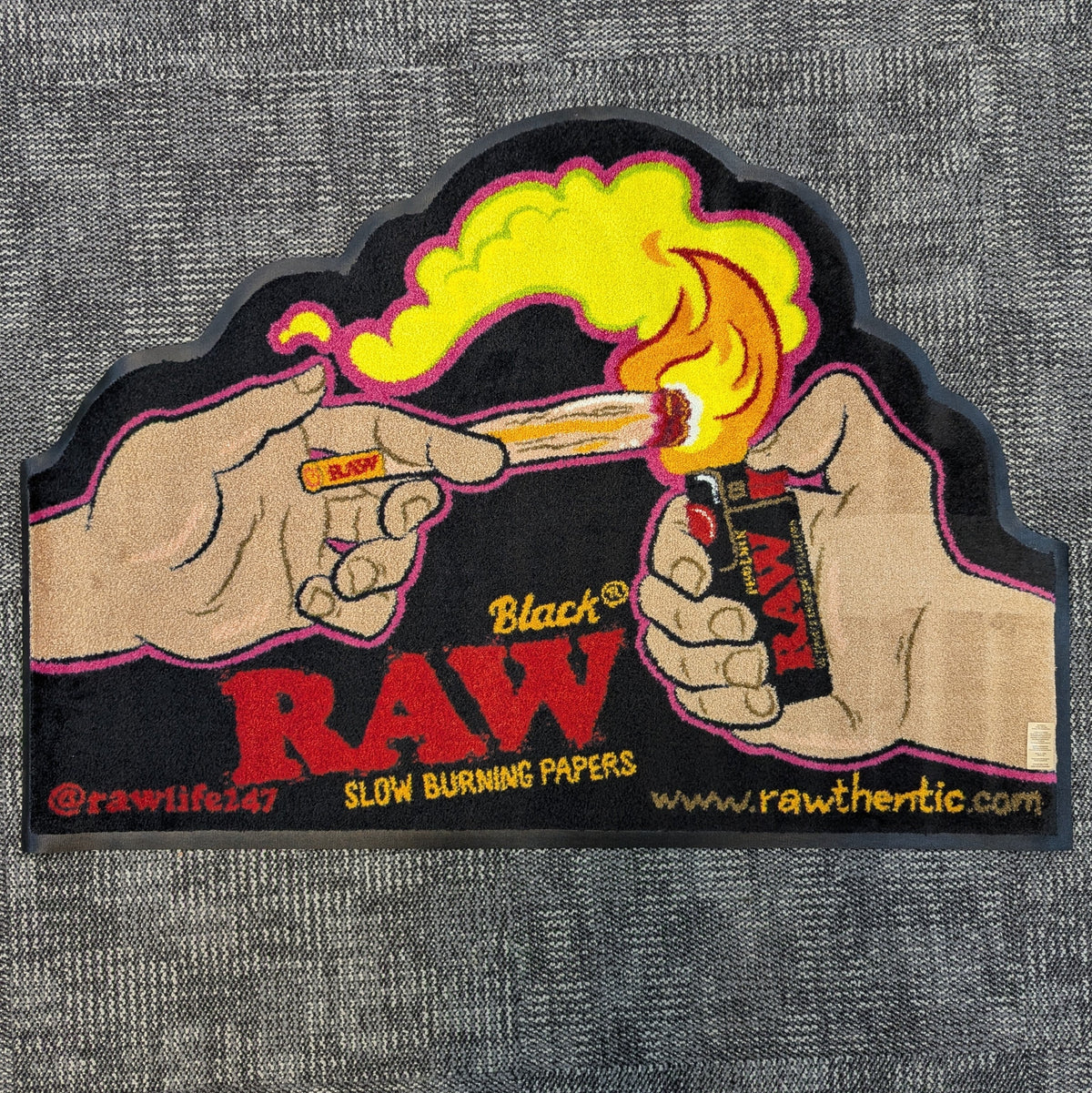 RAW® - Black Lit Floor Mat-Avernic Smoke Shop