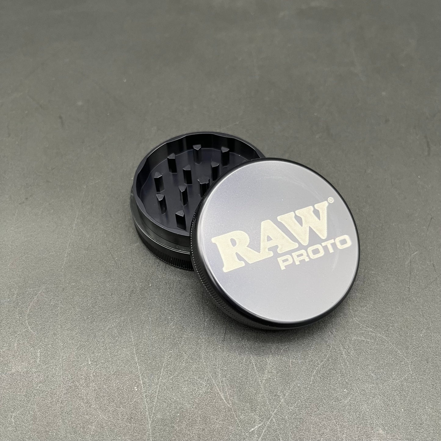 Raw Proto 2.5" 2-piece Grinder