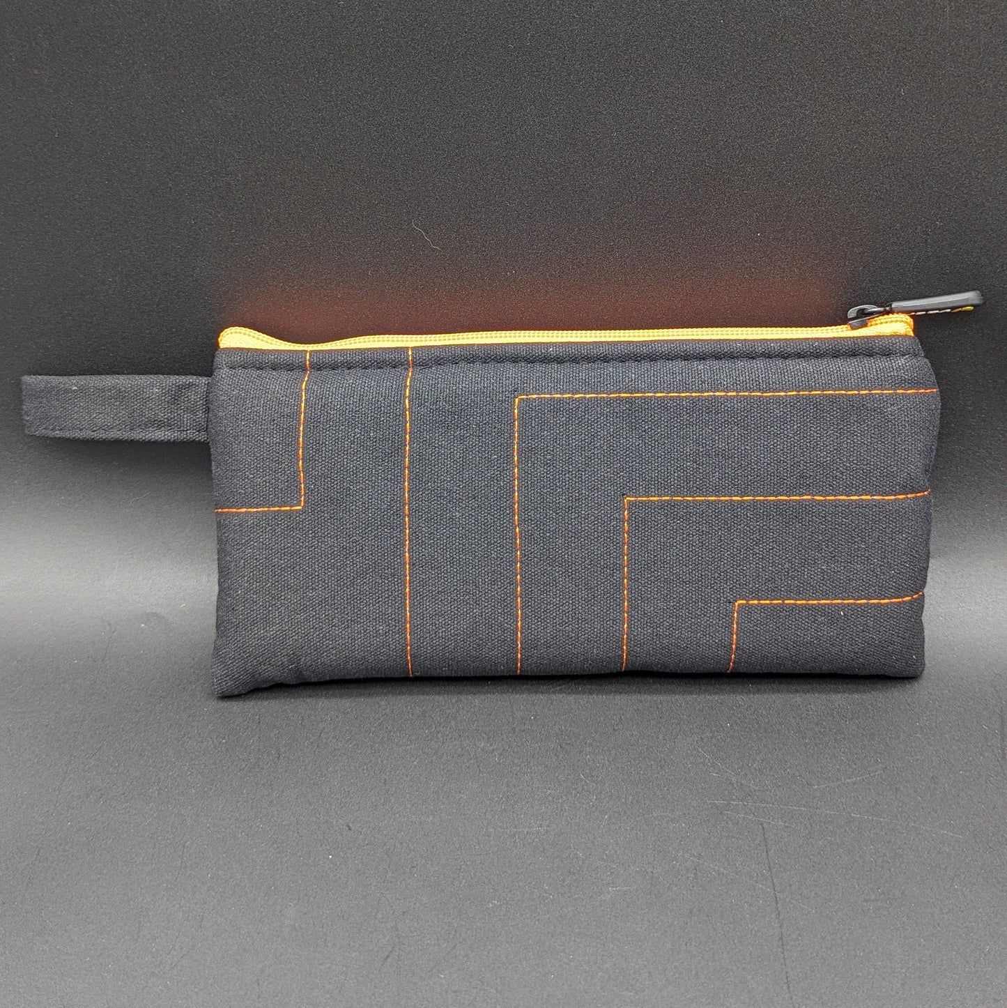 Vatra 9.5" Padded Zipper Pouch