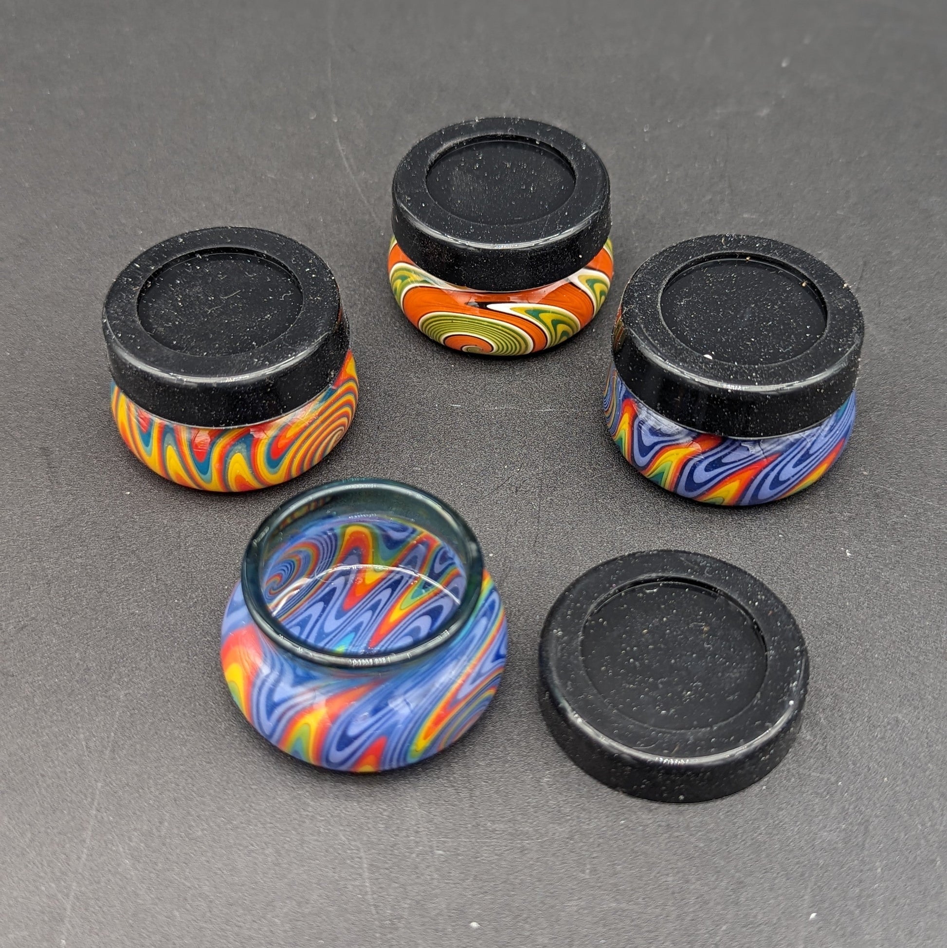 1.5" Black Wigwag Glass Jar-Avernic Smoke Shop