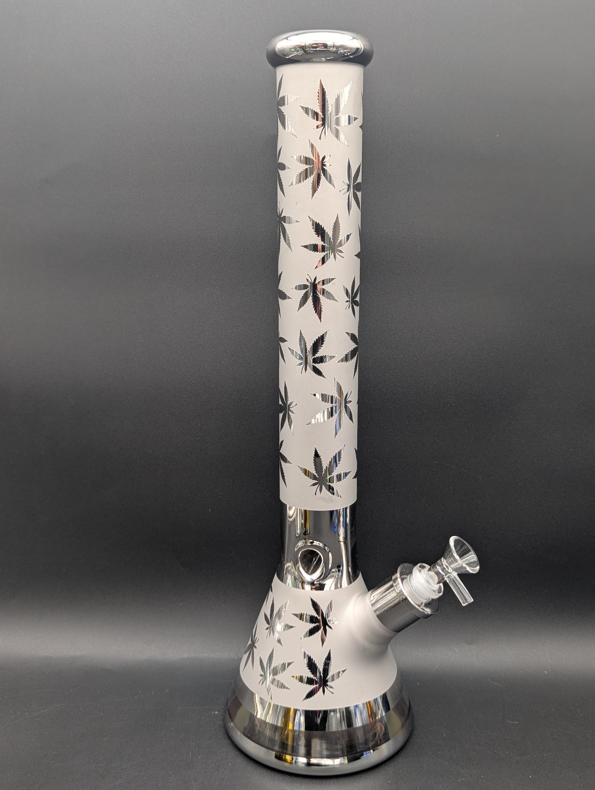 18" Iridescent Weed Leaf Beaker Bongs-Avernic Smoke Shop