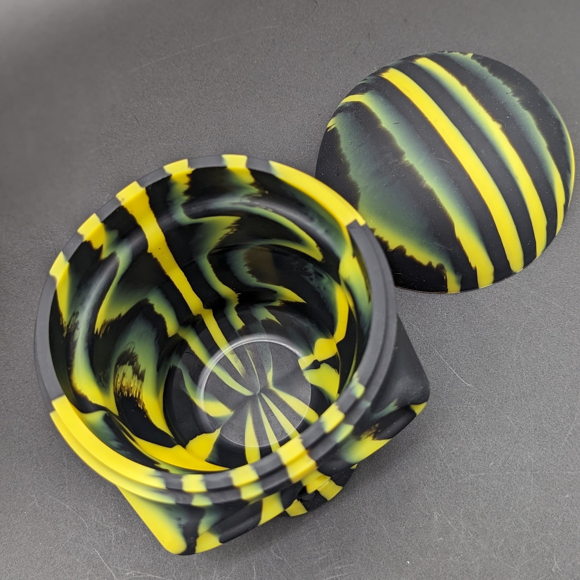 500ml Skull Silicone Wax Container-Avernic Smoke Shop