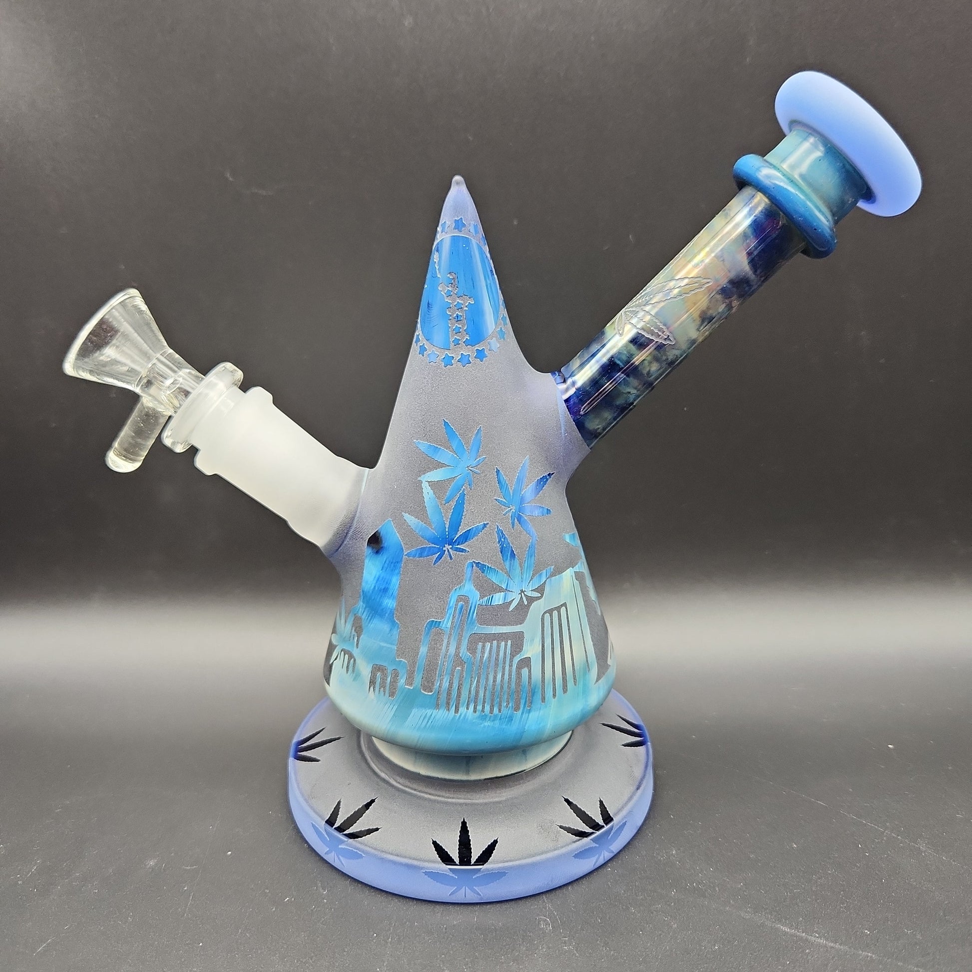 7" Etched Cone Water Pipe-Avernic Smoke Shop