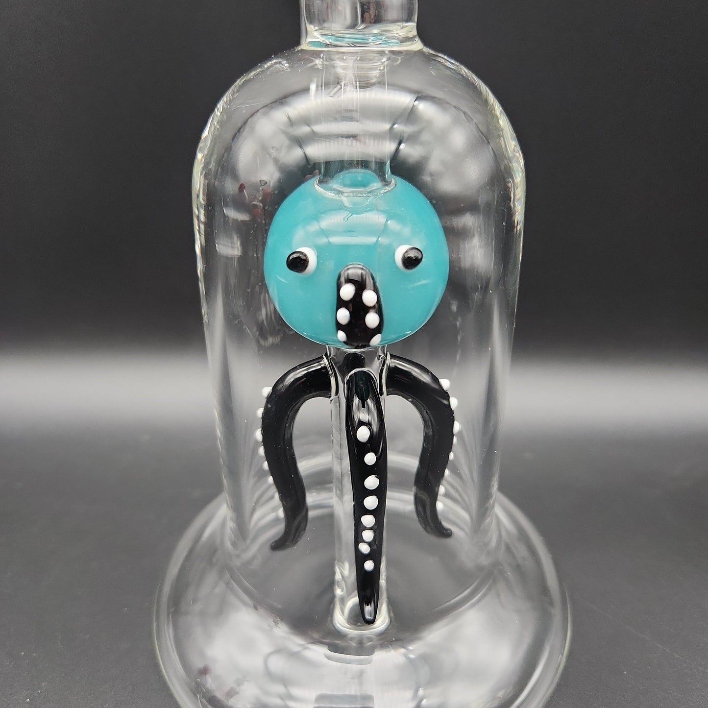 7.5" Upright Friendly Squid Bubbler-Avernic Smoke Shop