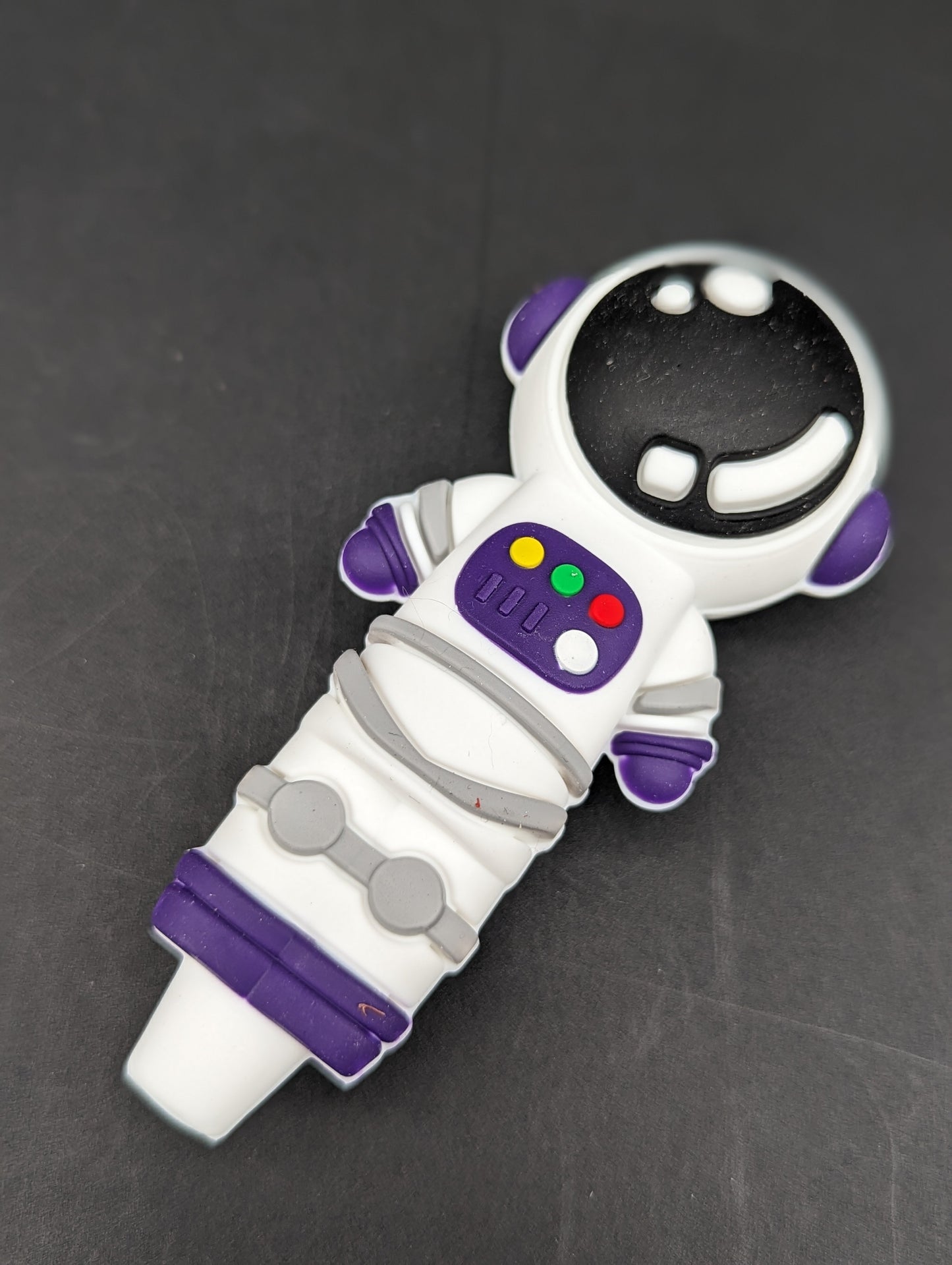 Astronaut Silicone Pipe w/ Glass Screen
