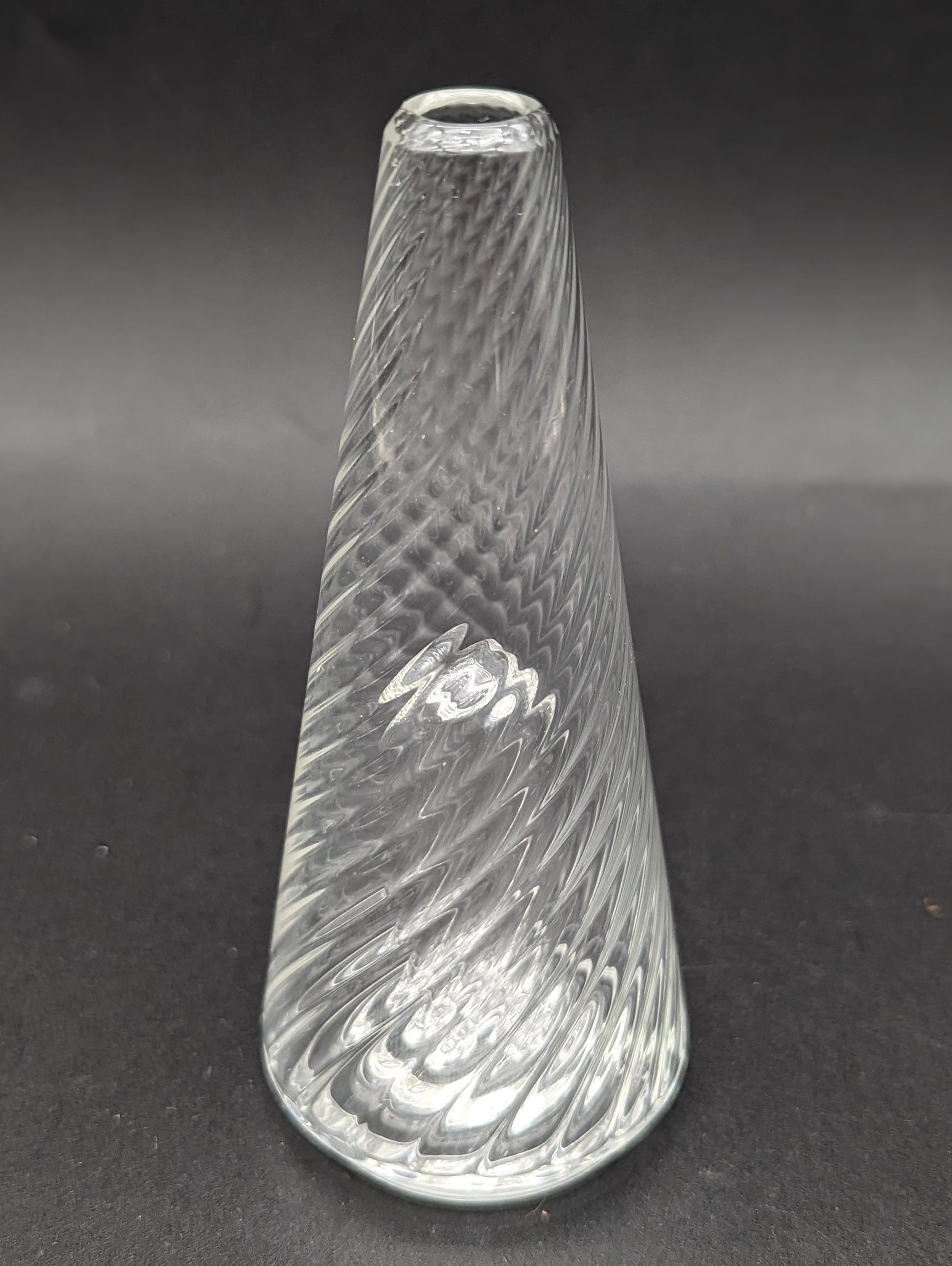 Bomb Pro Erig - Tapered Glass-Avernic Smoke Shop