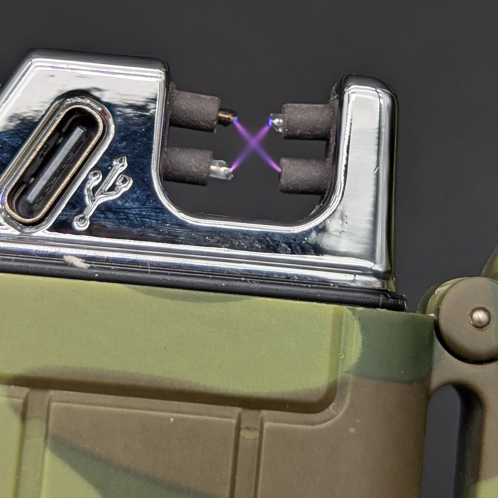 Explorer Dual Arc Lighter w/ Mini lock-Avernic Smoke Shop