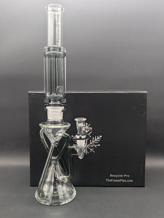 Freeze Pipe - Recycler Bong Pro