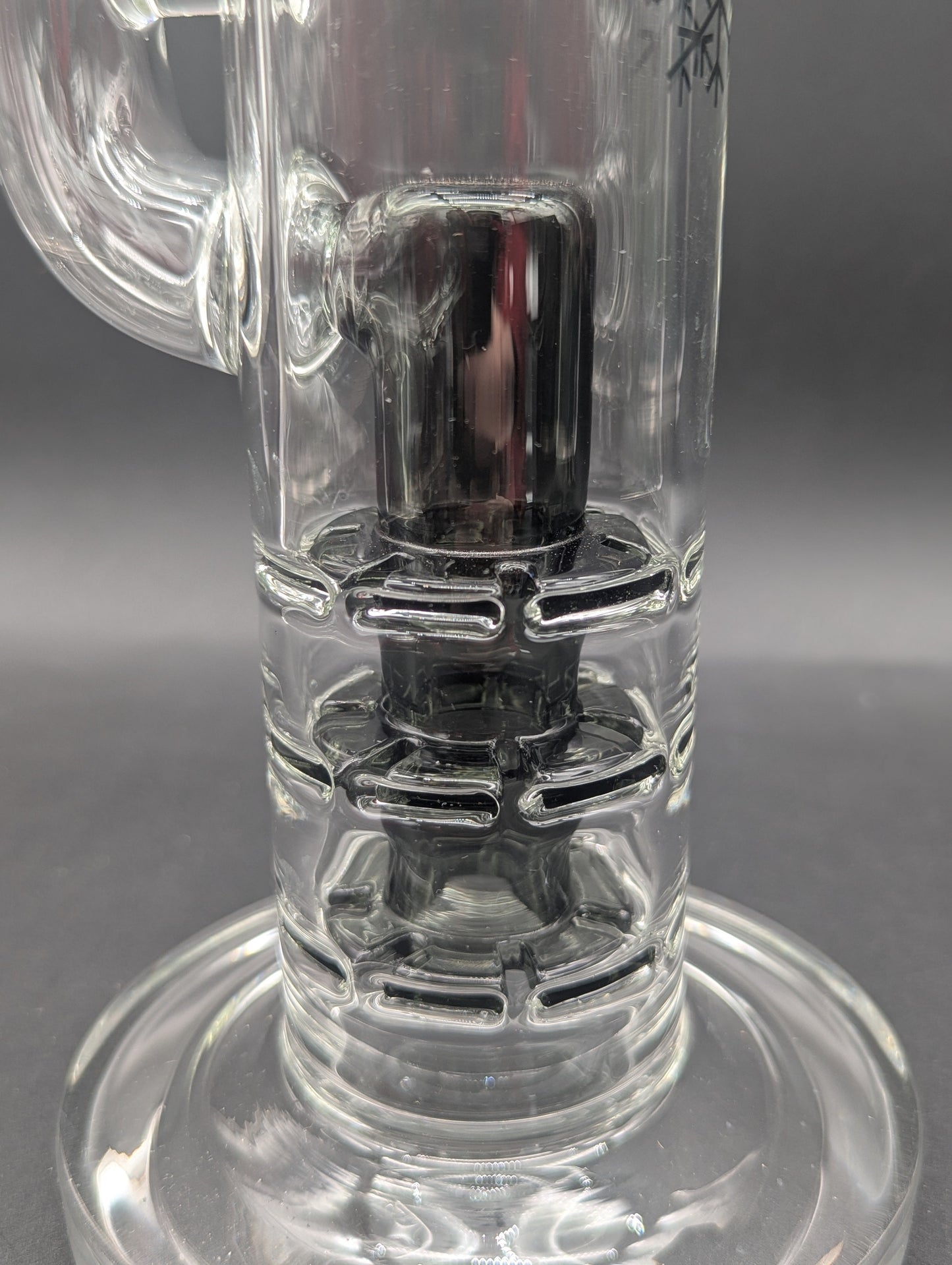 Freeze Pipe - Triple Perc Straight Bong