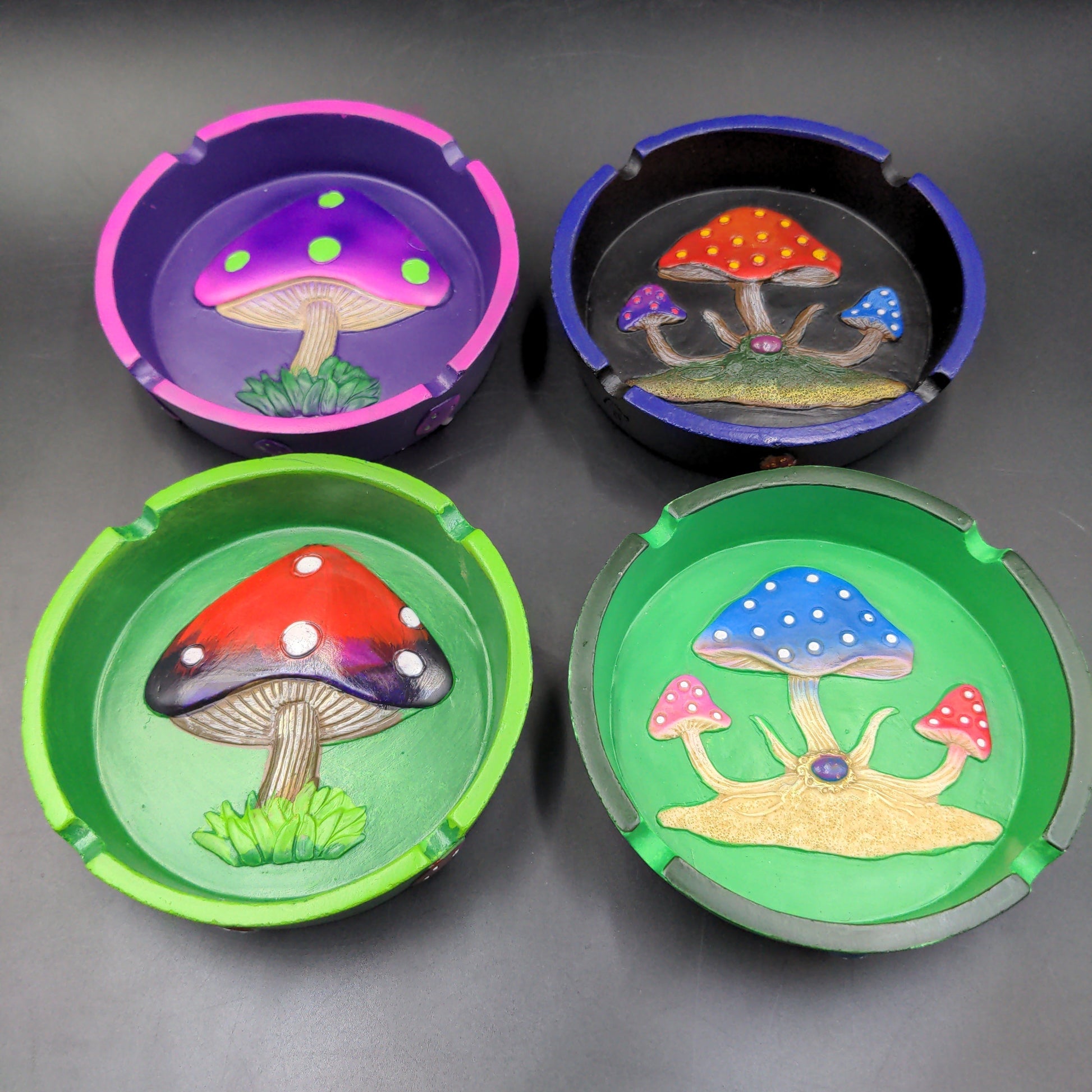 Mushroom Round Polyresin Ashtray | 4.25" - Avernic Smoke Shop
