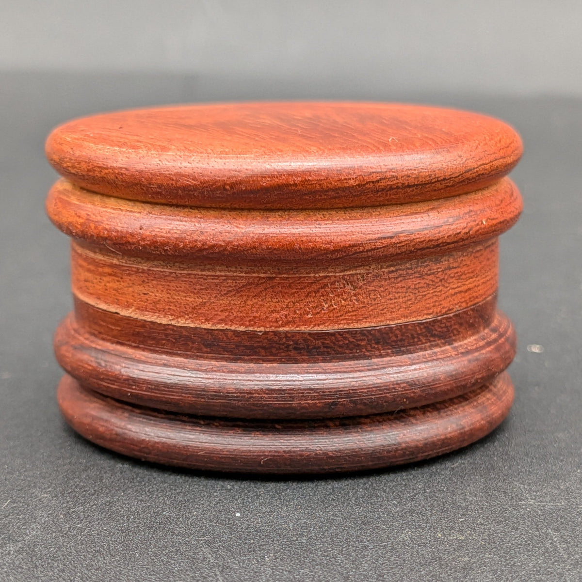 Round Wood Solid Color 2 Piece Grinder