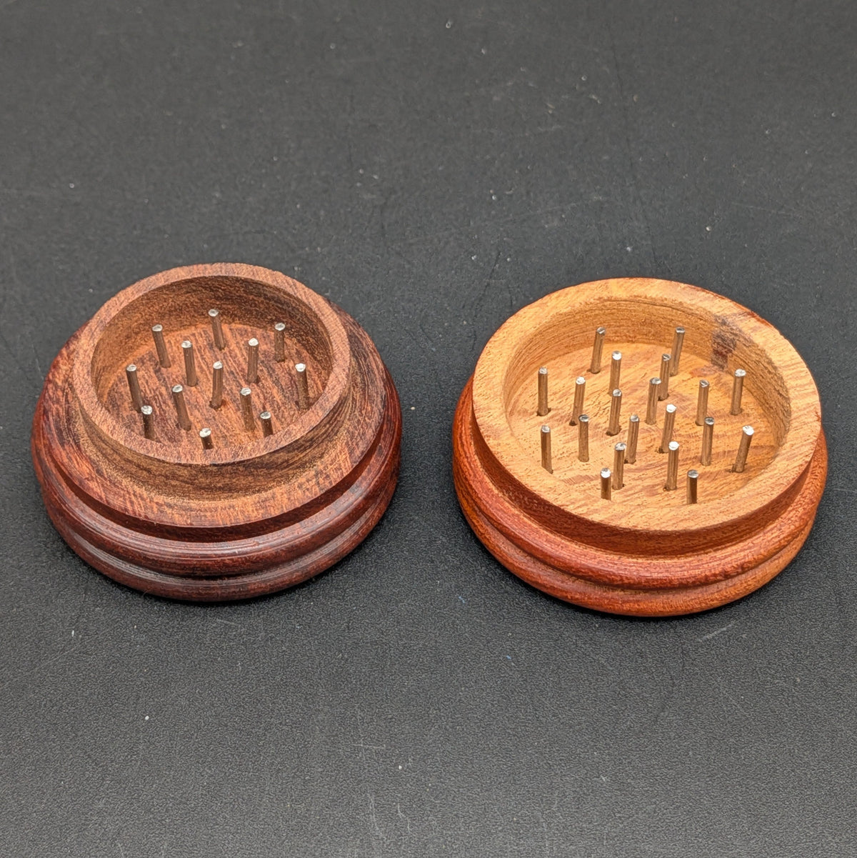 Round Wood Solid Color 2 Piece Grinder