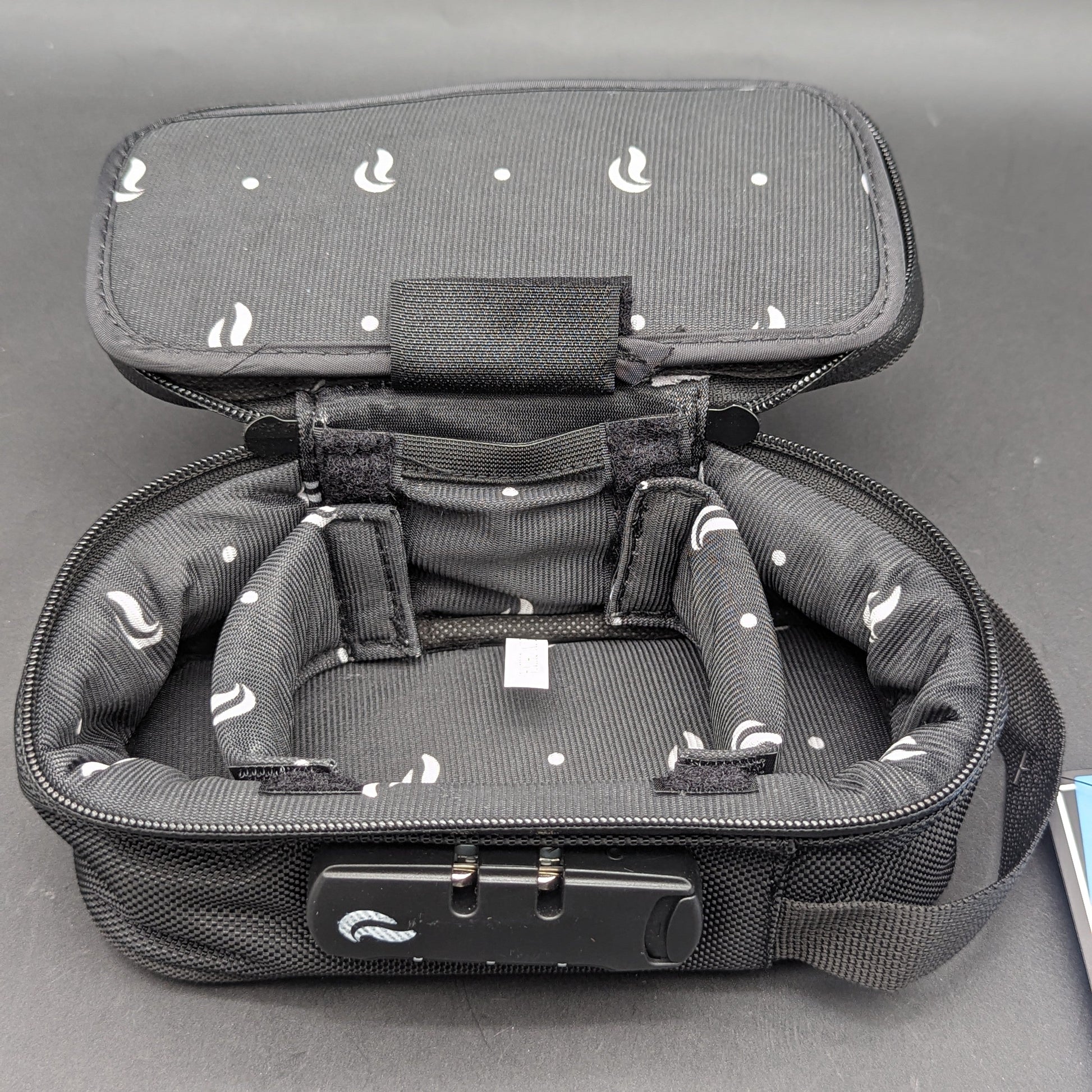 SKUNK Smell Proof Sidekick Bag-Avernic Smoke Shop