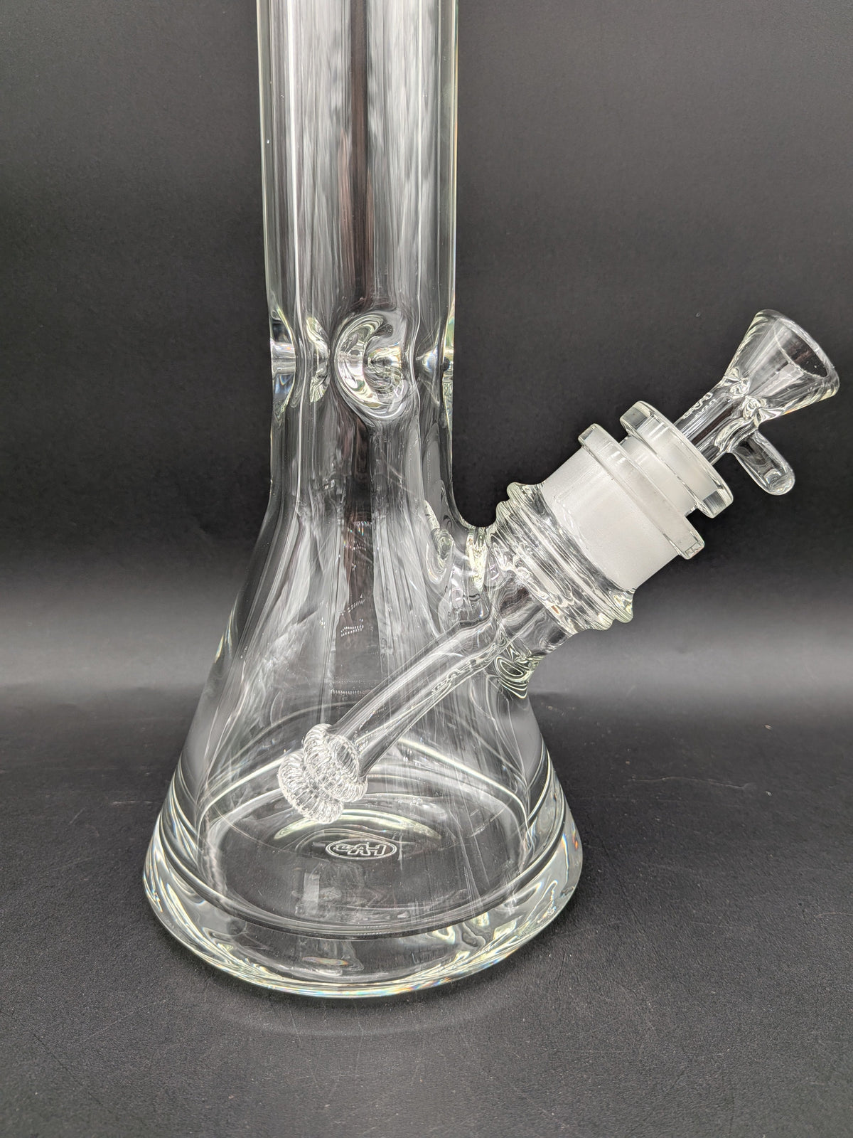 TAG - 18" Beaker 9mm w/ 28/18mm Downstem