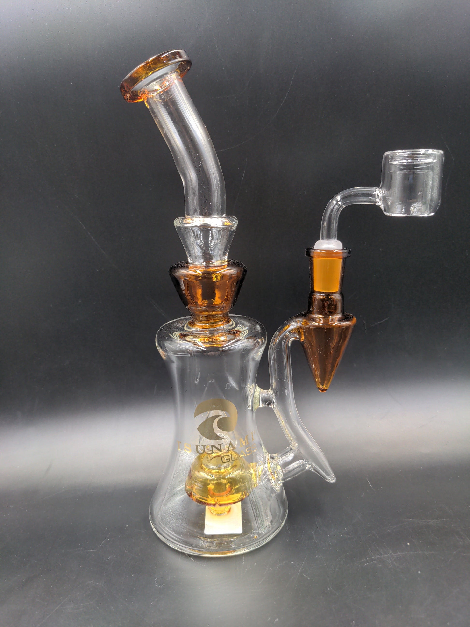 Tsunami Concentrate Rig Shower Head Pyramid 10″ - Avernic Smoke Shop