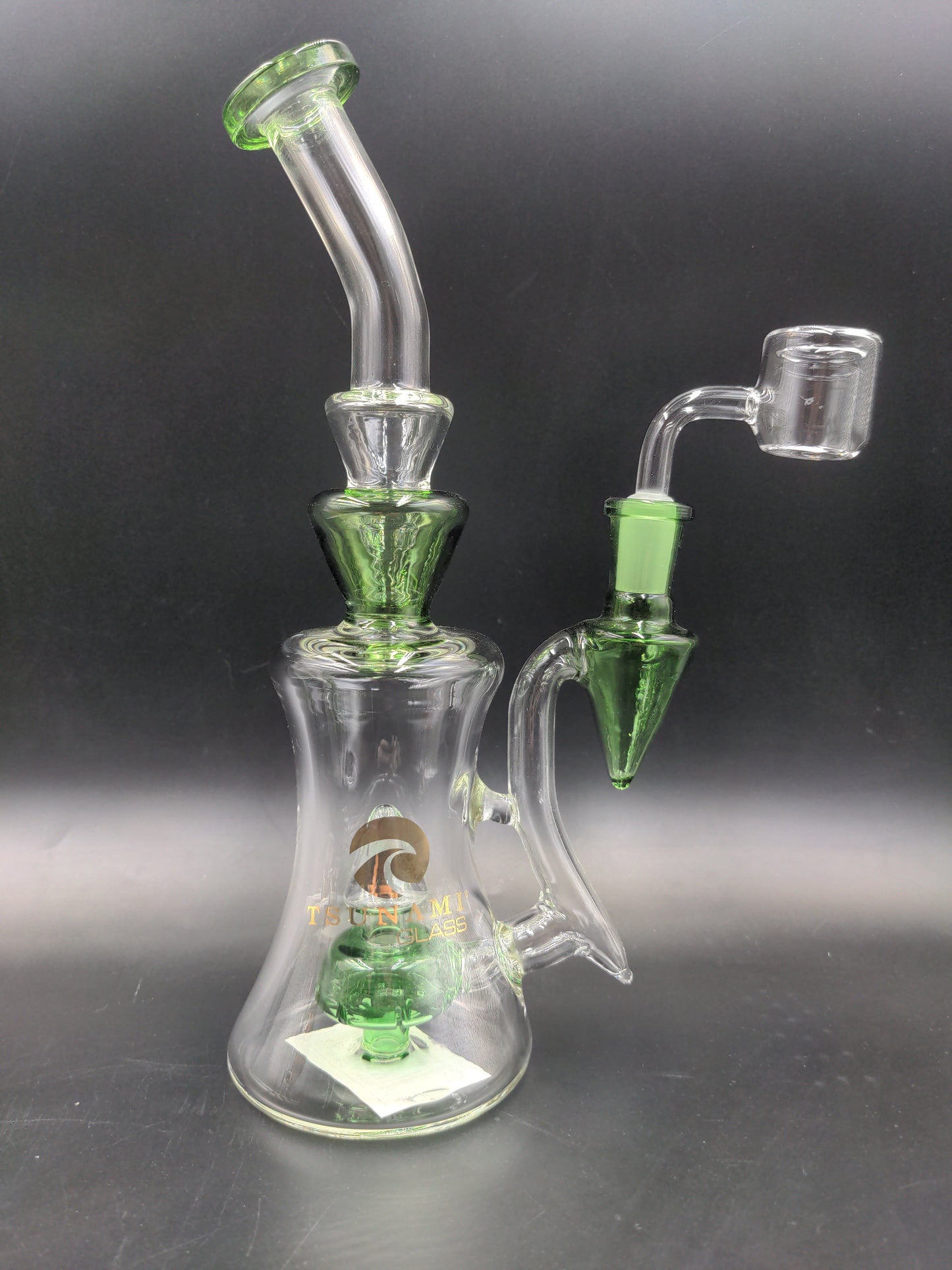 Tsunami Concentrate Rig Shower Head Pyramid 10″ - Avernic Smoke Shop