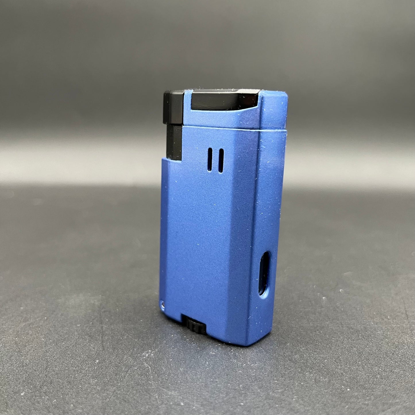 Vector Vmotion 2-Flame Torch-Avernic Smoke Shop