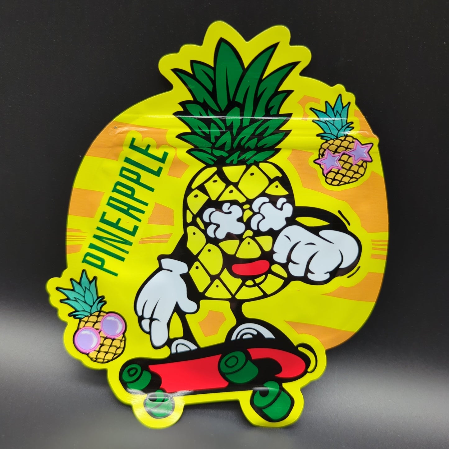 3.5g Skating Pineapple Mylar Bags Die Cut