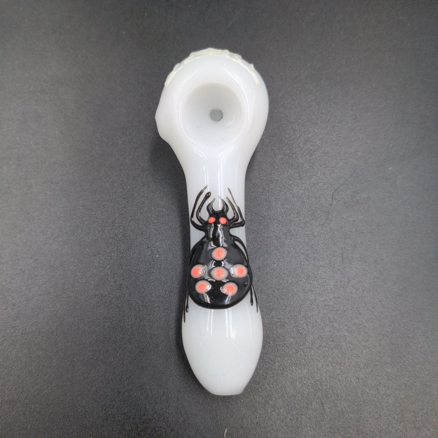 4" Glow In The Dark Spider Hand Pipe - white